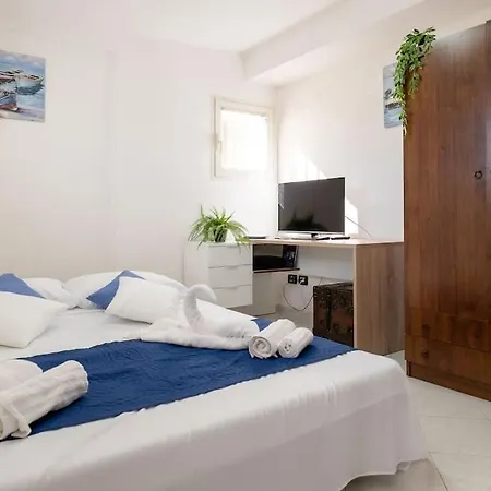 Attico Fronte Mare-centro Apartament *