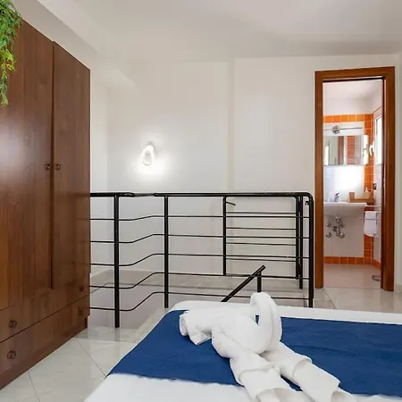 Attico Fronte Mare-centro Apartament *